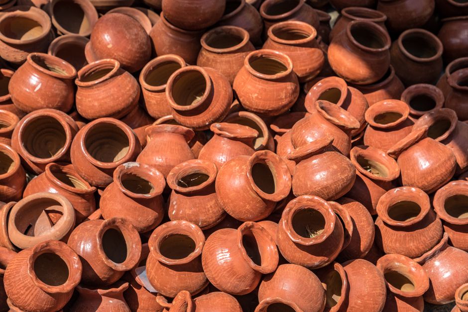 Herfstige fotolijst aan terracotta wand. Herfstige fotolijst aan terracotta wand.